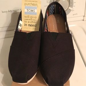 Toms New in box Shoes